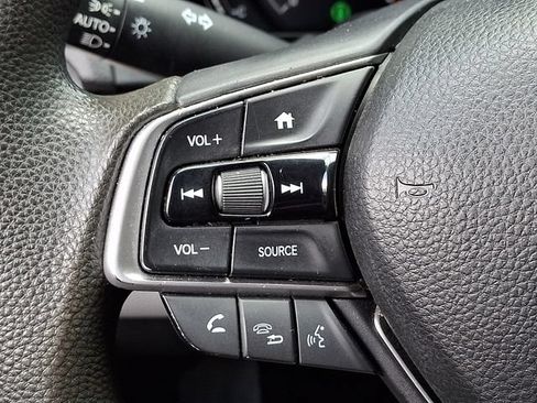 Used 2018 Honda Accord LX image 22