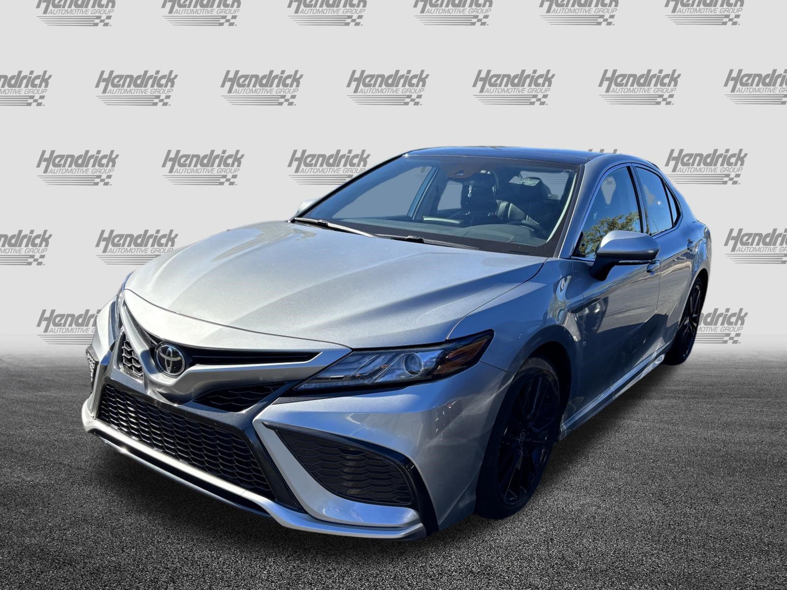 Used 2021 Toyota Camry XSE FWD image 6