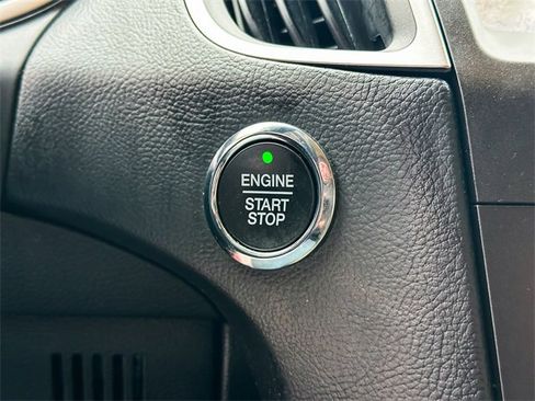 Used 2020 Ford Edge SEL w/ Convenience Package image 16