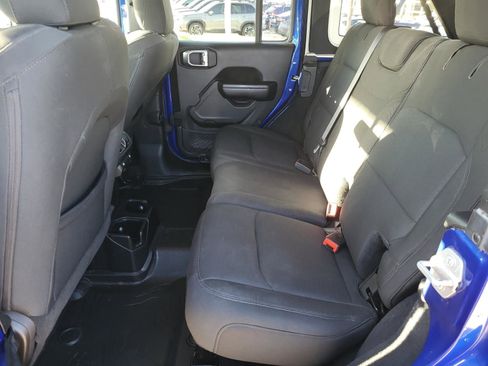 Used 2019 Jeep Wrangler Unlimited Sport S image 13