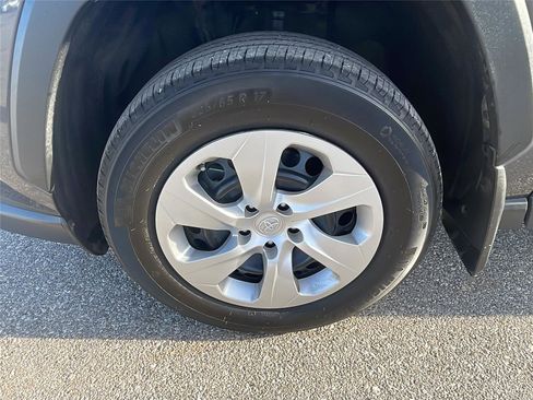 Used 2023 Toyota RAV4 LE image 10