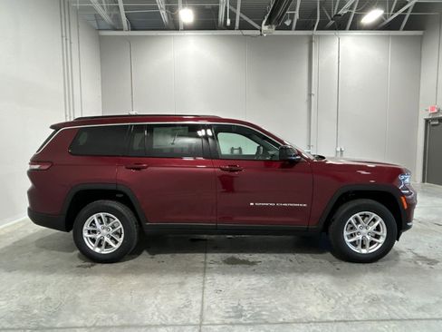 New 2026 Jeep Grand Cherokee L Laredo image 5
