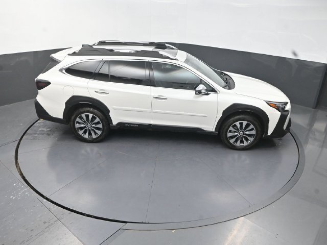 Used 2025 Subaru Outback Touring XT AWD/4WD image 30