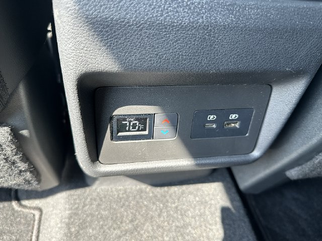 Used 2021 Nissan Rogue SL FWD image 18