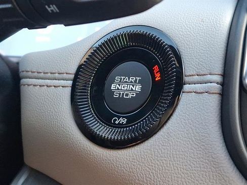 New 2026 Jeep Compass Limited image 18