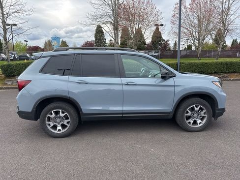 Used 2023 Honda Passport TrailSport image 8