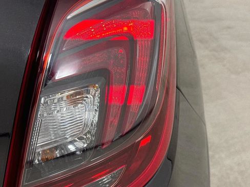 Used 2018 Buick Encore Preferred FWD image 27