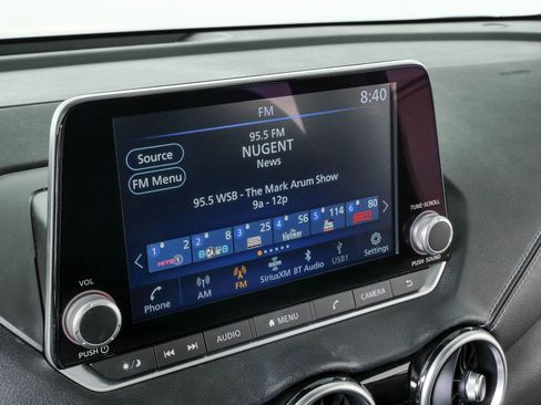 Used 2023 Nissan Sentra SV FWD image 13