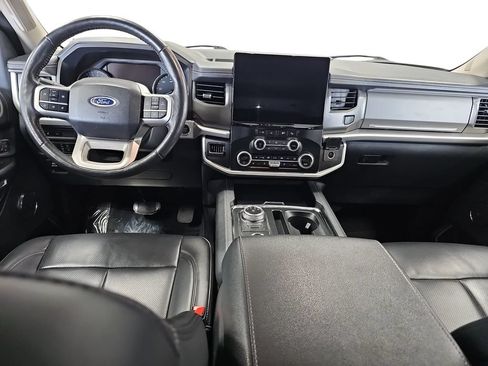 Used 2024 Ford Expedition XLT AWD/4WD image 9