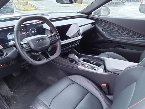 New 2024 Dodge Charger R/T w/ Plus Group image 7