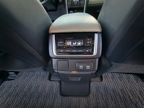 Used 2019 Subaru Ascent Limited image 37