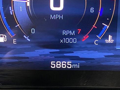 Certified 2025 Chevrolet Traverse LT w/ Driver Confidence Package image 18