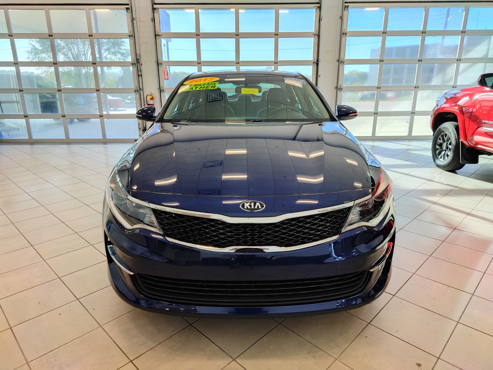 Used 2017 Kia Optima LX w/ Convenience Package FWD image 8