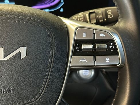 Used 2025 Kia Telluride S AWD/4WD image 12