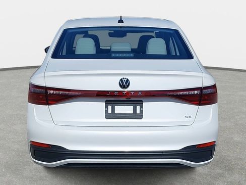 New 2026 Volkswagen Jetta SE FWD image 6