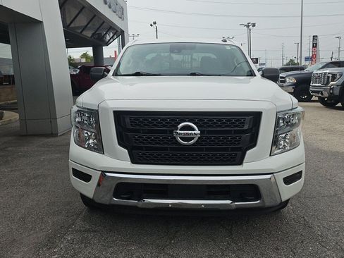 Used 2021 Nissan Titan SV w/ Accessory Utility Package AWD/4WD image 7