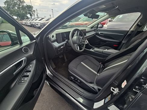 Used 2025 Hyundai Sonata SEL FWD image 7