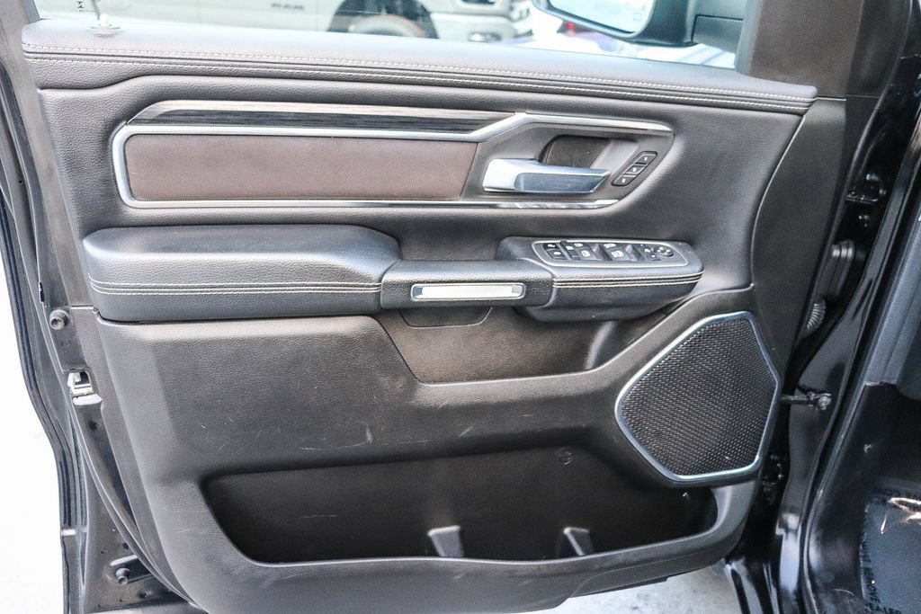 Used 2024 RAM 1500 Laramie AWD/4WD image 23