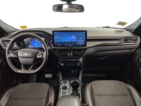 Used 2023 Ford Escape ST-Line w/ Tech Pack #1 FWD image 7