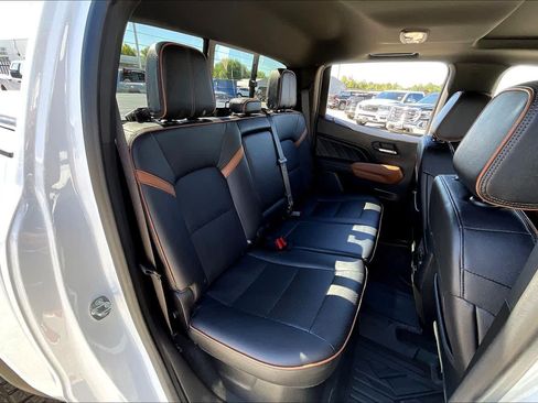 Used 2023 GMC Canyon AT4 w/ AT4 Premium Package AWD/4WD image 20
