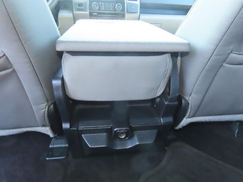 Used 2016 Ford F150 XLT RWD image 21
