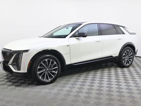 New 2025 Cadillac Lyriq Sport image 2