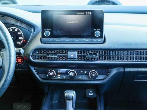 Used 2025 Honda HR-V LX image 18