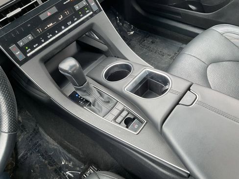 Used 2022 Toyota Avalon Limited w/ Advanced Safety Package image 29