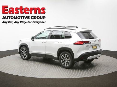 Used 2022 Toyota Corolla Cross XLE w/ Convenience Package image 60