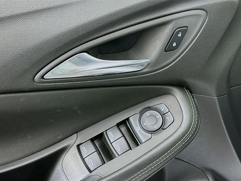 Used 2025 Buick Encore GX Preferred image 15