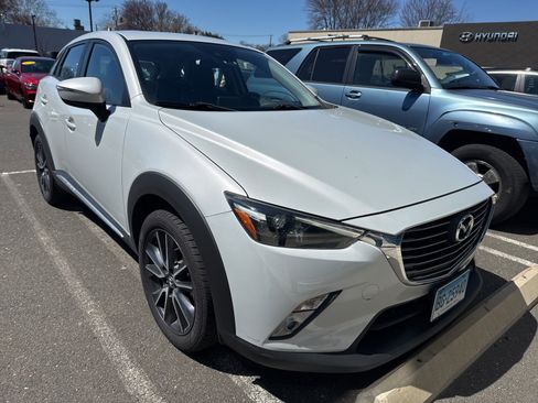 Used 2018 MAZDA CX-3 Grand Touring image 2