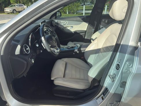 Used 2018 Mercedes-Benz C 300 Sedan image 8
