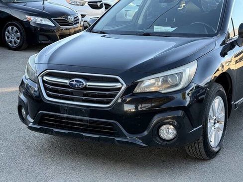 Used 2019 Subaru Outback 2.5i Premium image 6