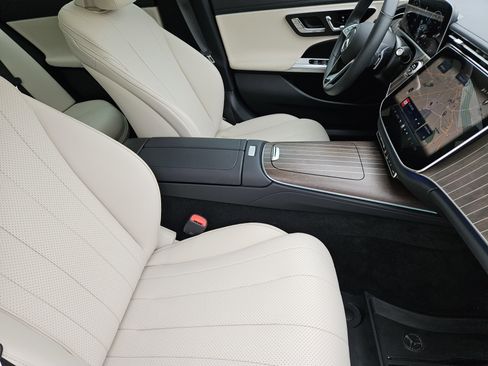 Certified 2025 Mercedes-Benz E 350 Sedan image 14