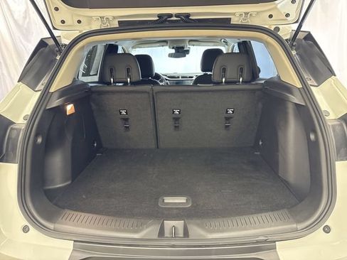 Certified 2023 Buick Encore GX Preferred w/ Cold Weather Comfort Package FWD image 23
