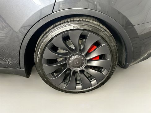 Used 2025 Tesla Model Y Performance AWD/4WD image 11