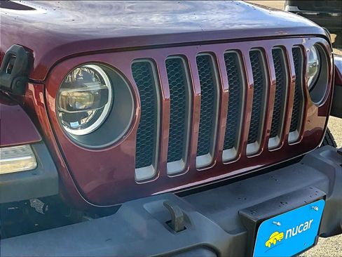 Used 2021 Jeep Wrangler Unlimited Sport image 31