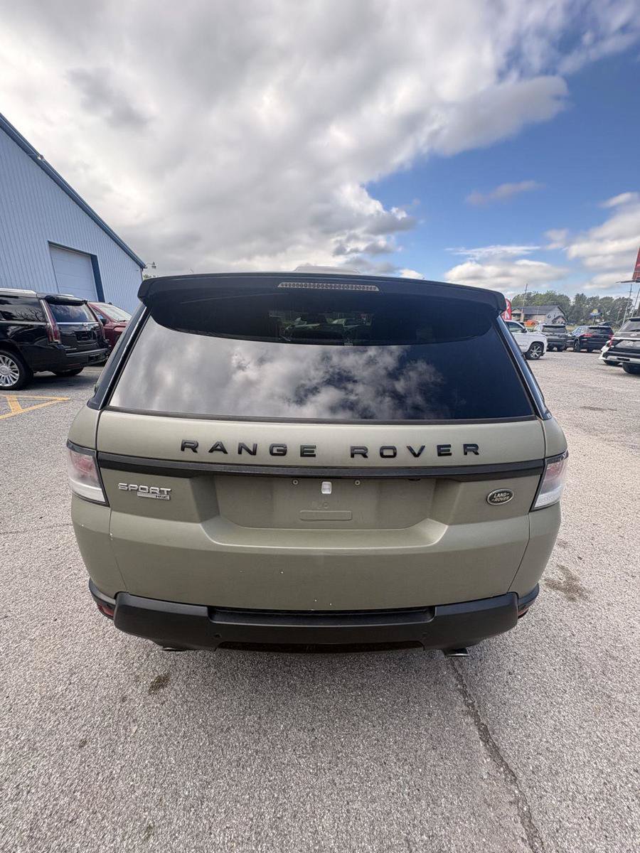 Used 2014 Land Rover Range Rover Sport HSE AWD/4WD image 16
