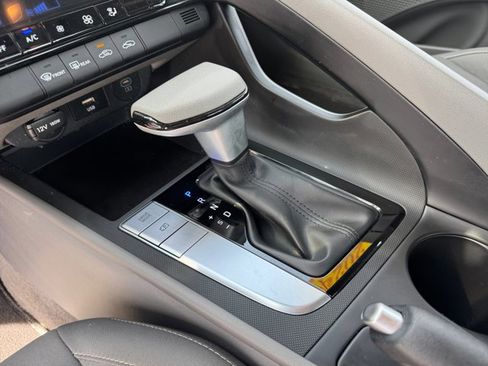 Certified 2024 Hyundai Elantra SEL FWD image 29