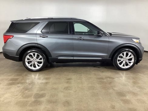 Used 2022 Ford Explorer Platinum w/ Equipment Group 601A AWD/4WD image 5