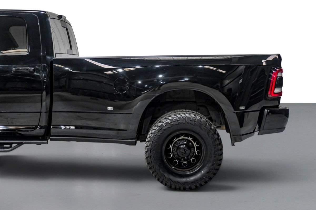 Used 2024 RAM 3500 Laramie w/ Night Edition AWD/4WD image 11