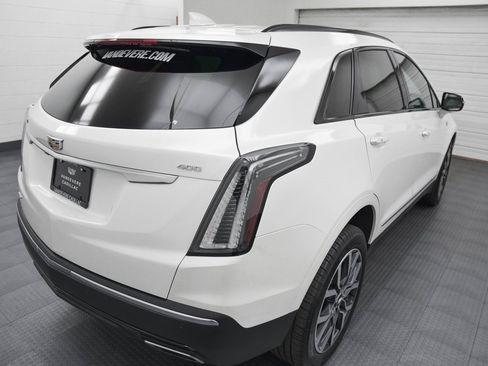 Used 2023 Cadillac XT5 Sportv image 7