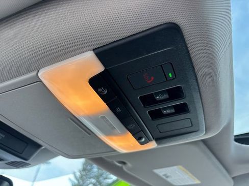 Used 2021 Nissan Rogue Platinum image 28