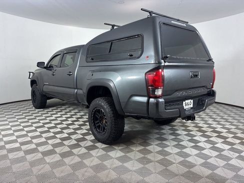 Used 2019 Toyota Tacoma TRD Off-Road image 3