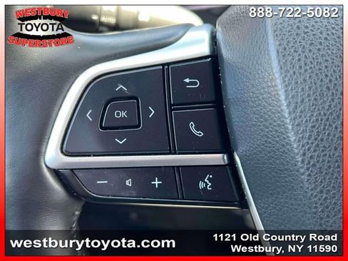Used 2022 Toyota Highlander Limited AWD/4WD image 26