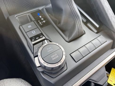 New 2025 Toyota 4Runner SR5 image 17