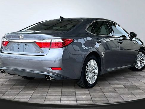 Used 2015 Lexus ES 350 w/ Luxury Package FWD image 6