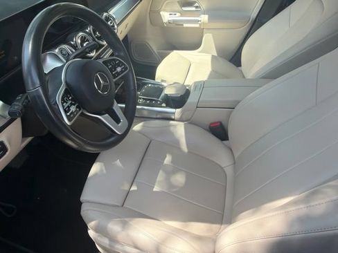 Used 2021 Mercedes-Benz GLB 250 4MATIC image 6