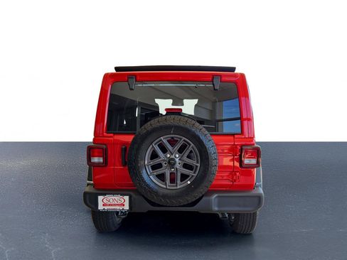 Used 2025 Jeep Wrangler Sport S image 10