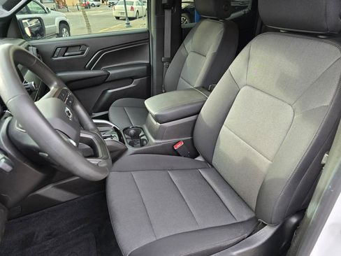 Used 2023 Chevrolet Colorado Trail Boss w/ Technology Package image 25